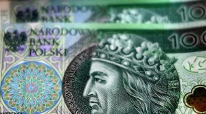 Powolna odbudowa wpływów z VAT w Polsce może zwiększyć deficyt budżetowy