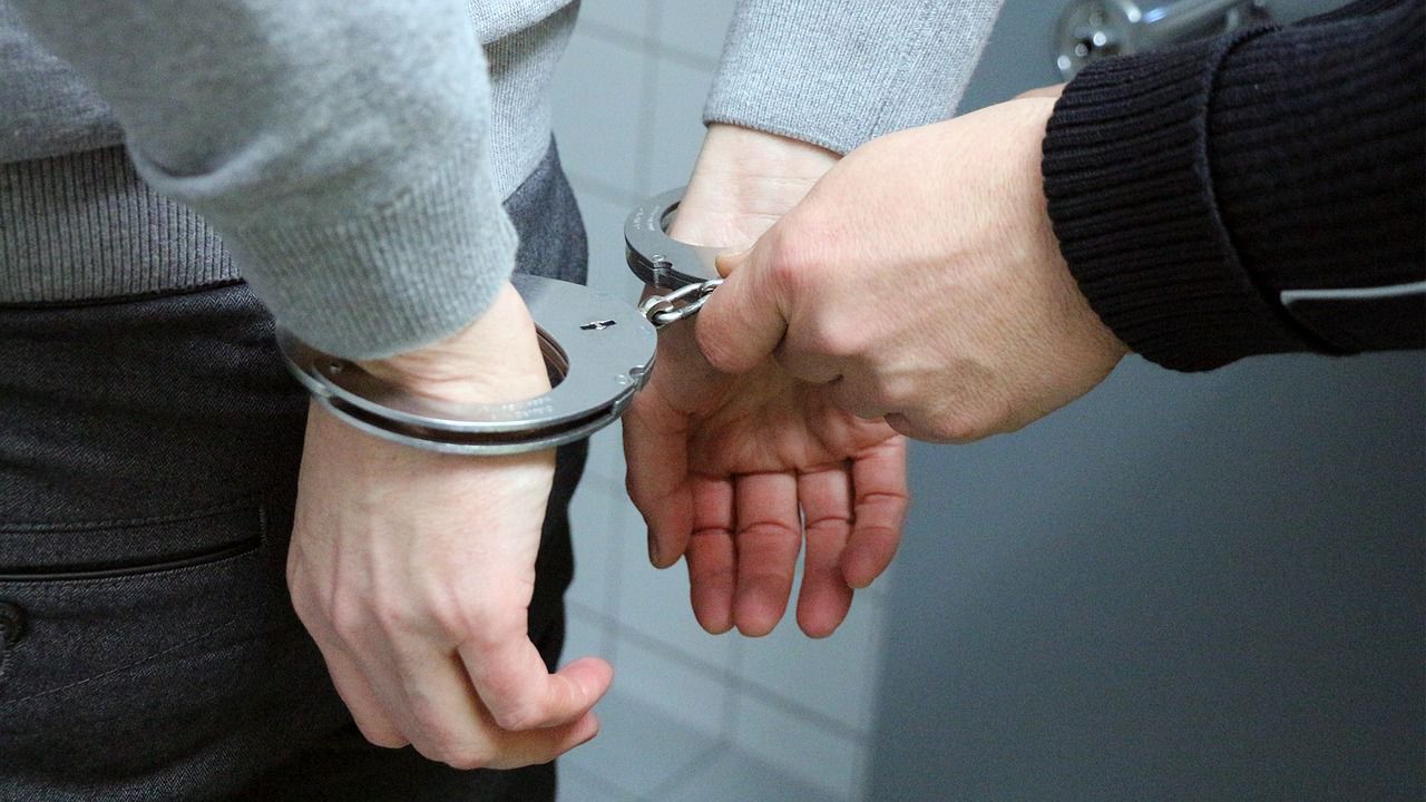 29-latek z Kielc aresztowany pod zarzutem zgwałcenia 13-latki