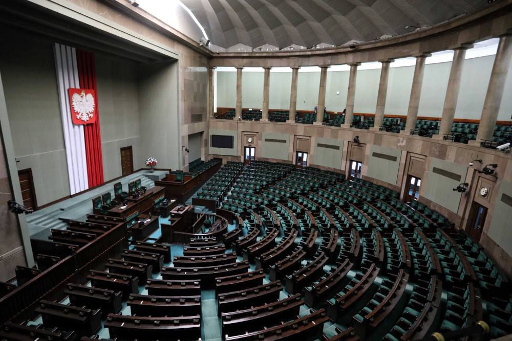 Najnowszy Sondaż Pis Na Czele Polska 2050 Wiceliderem Ko Na Trzecim Miejscu Ipolska24 7311