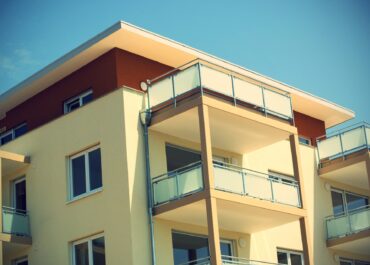 Dlaczego mieszkania w Polsce są tak drogie? Sprawdzamy, co składa się na ich cenę