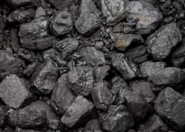 Szczecinianie wciąż nie mogą kupić węgla po obniżonej cenie. Miasto jest gotowe na jego dystrybucję, ale formalności się ślimaczą