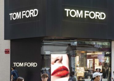 Tom Ford sprzedaje swoją słynną markę firmie Estee Lauder.