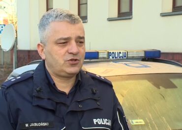 Rzucił się z maczetą na policjanta we Wrocławiu. Funkcjonariusz w szpitalu