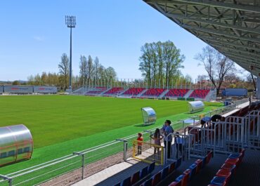 Premier Morawiecki obiecuje 40 milionów złotych na budowę stadionu Rakowa, wzmocnienie dla mistrzów Polski!