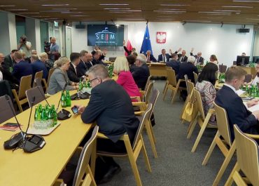 Sejmowa komisja poparła senackie weto do PiS-owskiej ustawy o komisji ds. rosyjskich wpływów