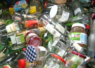 Trwają przygotowania do wdrożenia dużych zmian w zbiórce i recyklingu odpadów. Od przyszłego roku konsumenci będą musieli znacząco zmienić nawyki