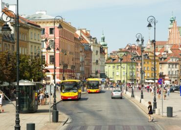 Koalicja Obywatelska dominuje w radach miast Polski