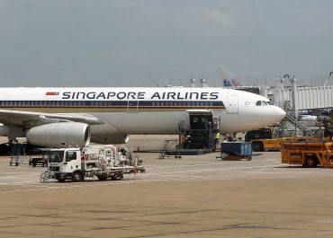 Tragiczne turbulencje na trasie Londyn-Singapur: 71 rannych i jedna ofiara śmiertelna