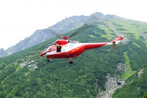 Tragiczny wypadek w Tatrach: turysta zginął po upadku ze zmarzłej przełączki