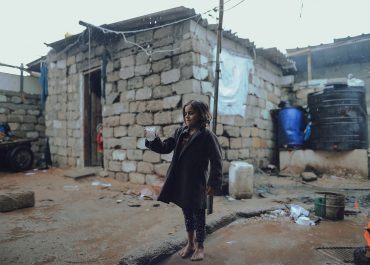 Rośnie ryzyko wybuchu epidemii w Strefie Gazy. Brakuje czystej wody, kanalizacji i toalet, a w zniszczonej enklawie wykryto polio