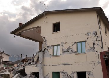 Potężne trzęsienie ziemi w Japonii: ostrzeżenia przed tsunami