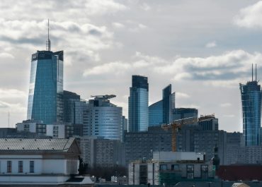 W poniedziałek deszczu nie zabraknie, ale… nie wszędzie. Gdzie zaświeci słońce?